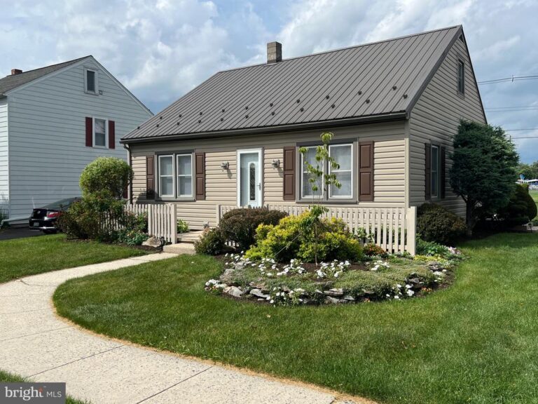 Just Listed! 1147 Stanley Avenue, Chambersburg, PA